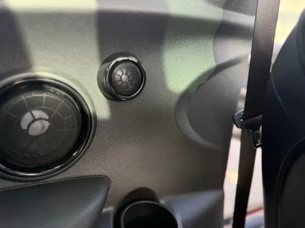 MINI John Cooper Works 2018 - 27900 EUR, 51250 km - AUTO.MOTO.pt - 51250km - foto 23 de 28