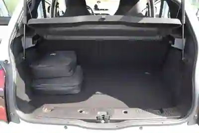 Renault Twingo 2024 - 13000 EUR, 28000 km - AUTO.MOTO.pt - 28000km - foto 10 de 12