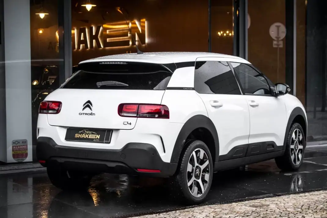 Citroën C4 Cactus 2019 - 12550 EUR, 90175 km - AUTO.MOTO.pt - 90175km - foto 4 de 41