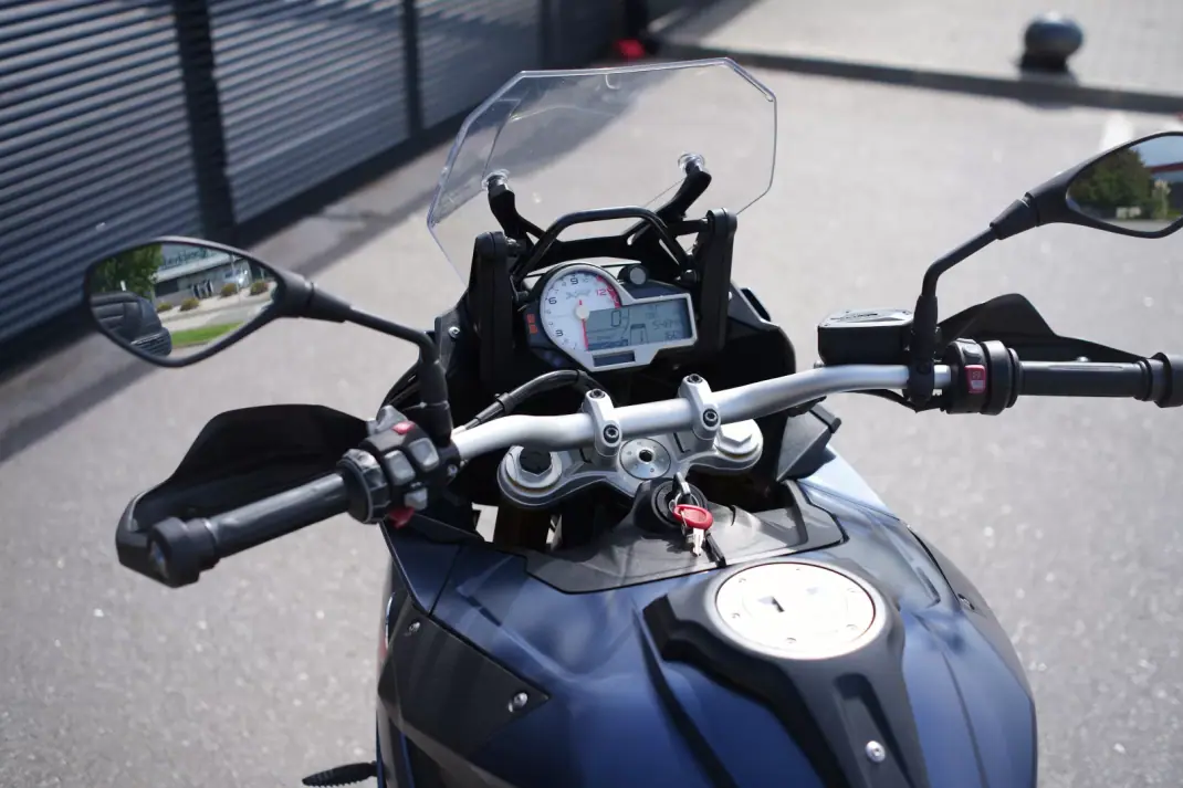 BMW S 1000 XR 2017 - 12990 EUR, 54900 km - 54900km - foto 25 de 28