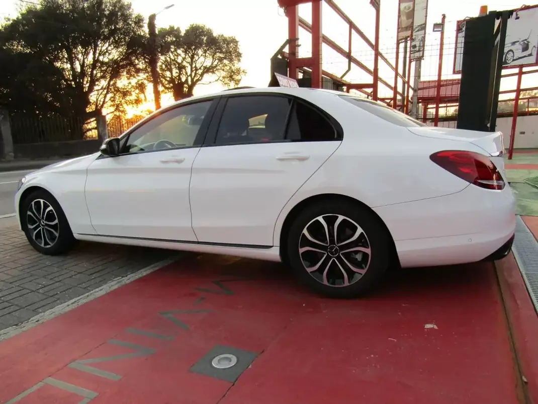 Mercedes-Benz C 200 2015 - 23750 EUR, 154364 km - 154364km - foto 6 de 23