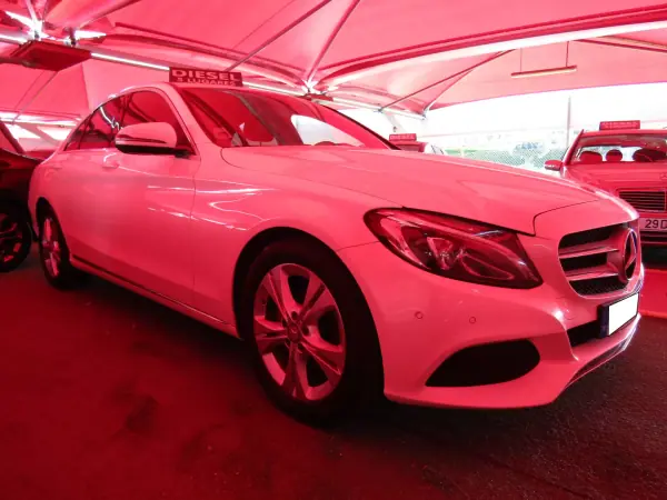 Mercedes-Benz C 200 Bluetec Avantgarde 2016 Diesel — 178 591 km Mercedes-Benz C 200 Bluetec Avantgarde 2016 Diesel