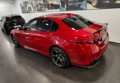 Alfa Romeo Giulia 2018 - 62500 EUR, 53000 km - AUTO.MOTO.pt - 53000km - foto 29 de 60