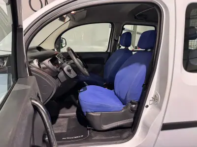 Renault Kangoo 2016 - 10900 EUR, 255000 km - AUTO.MOTO.pt - 255000km - foto 25 de 28