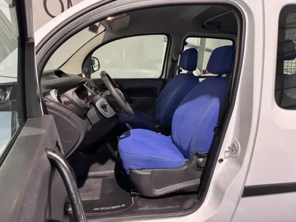 Renault Kangoo 2016 - 10900 EUR, 255000 km - AUTO.MOTO.pt - 255000km - foto 25 de 28