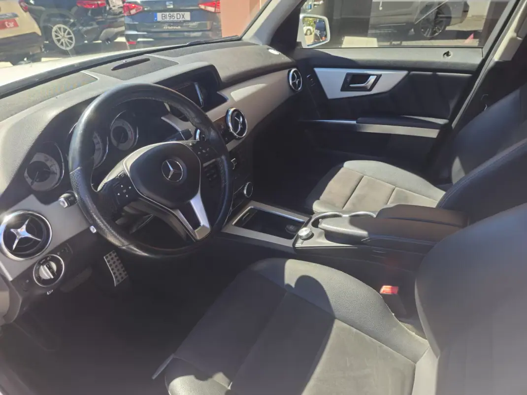 Mercedes-Benz GLK 200 2014 - 17990 EUR, 169957 km - 169957km - foto 8 de 12