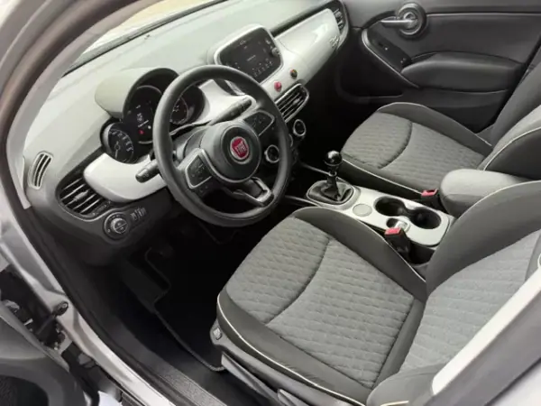 Fiat 500X 2019 - 13900 EUR, 73000 km - AUTO.MOTO.pt - 73000km - foto 11 de 12