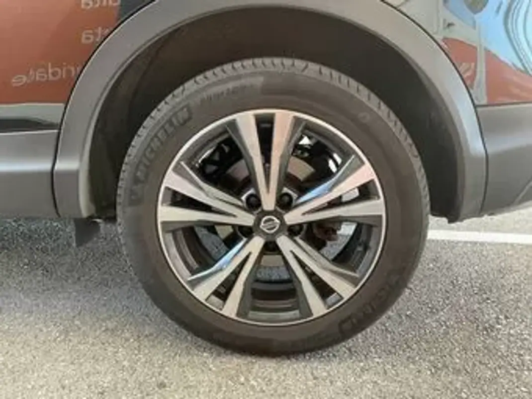 Nissan Qashqai 2018 - 15790 EUR, 119000 km - 119000km - foto 10 de 11