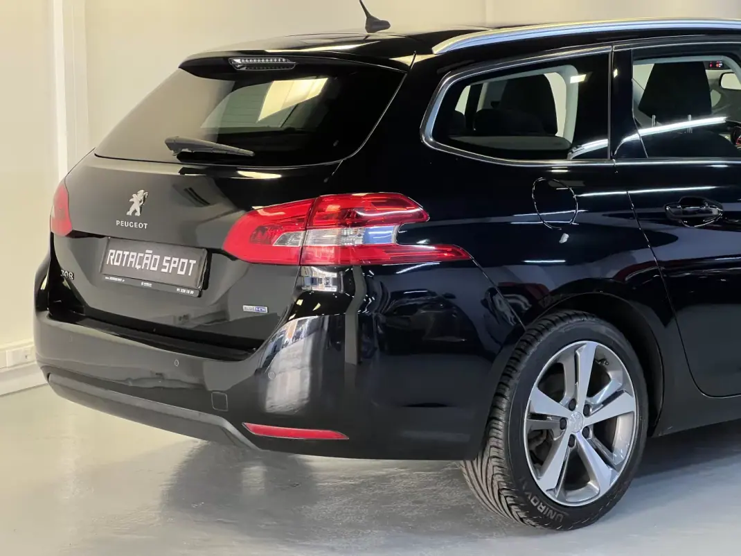 Peugeot 308 SW 2016 - 10990 EUR, 160000 km - 160000km - foto 40 de 42