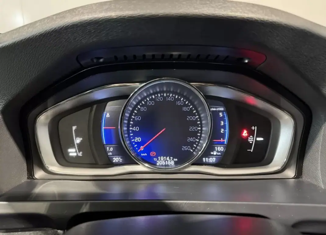 Volvo S60 2016 - 14900 EUR, 205158 km - 205158km - foto 6 de 30