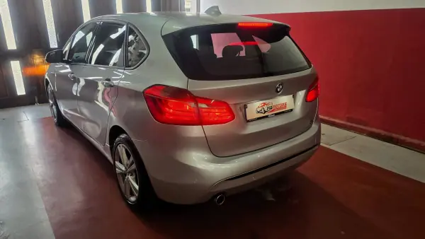 BMW 216 Active Tourer 2016 - 14890 EUR, 92637 km - AUTO.MOTO.pt - 92637km - foto 8 de 55