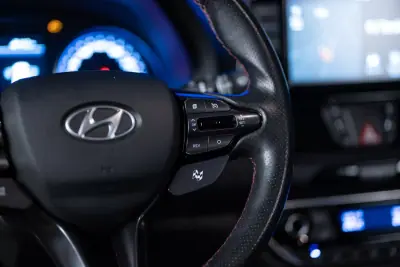 Hyundai i30 Fastback N 2021 - 32000 EUR, 85000 km - AUTO.MOTO.pt - 85000km - foto 16 de 25