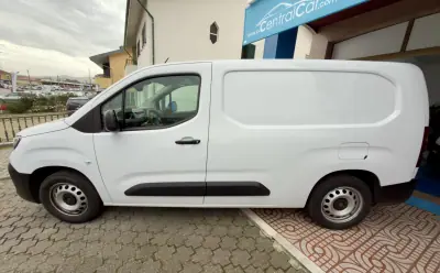 Peugeot 2024 - 18950 EUR, 82000 km - AUTO.MOTO.pt - 82000km - foto 6 de 24