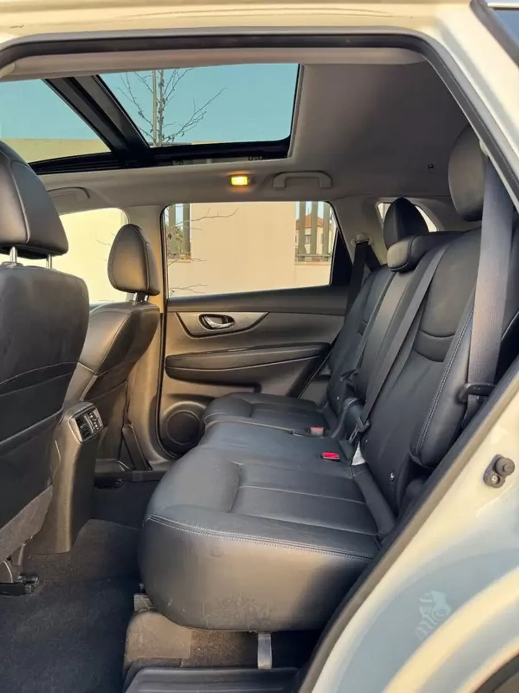 Nissan X-Trail 2014 - 16950 EUR, 99000 km - 99000km - foto 12 de 39