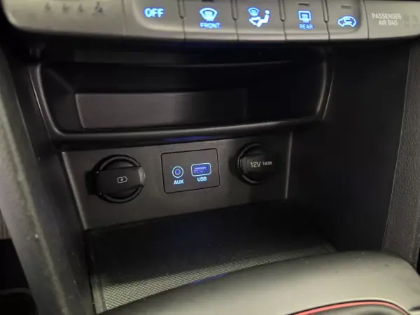 Hyundai Kauai 2019 - 15450 EUR, 78421 km - AUTO.MOTO.pt - 78421km - foto 31 de 37