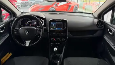 Renault Clio 2015 - 9990 EUR, 83183 km - AUTO.MOTO.pt - 83183km - foto 15 de 19