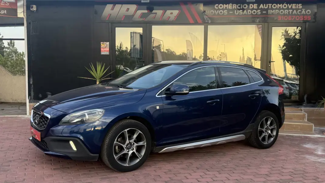 Volvo V40 Cross Country 2015 - 1 EUR, 185000 km - AUTO.MOTO.pt - 185000km - foto 4 de 26