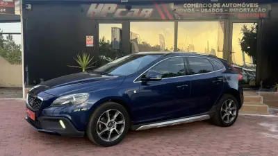 Volvo V40 Cross Country 2015 - 1 EUR, 185000 km - AUTO.MOTO.pt - 185000km - foto 4 de 26
