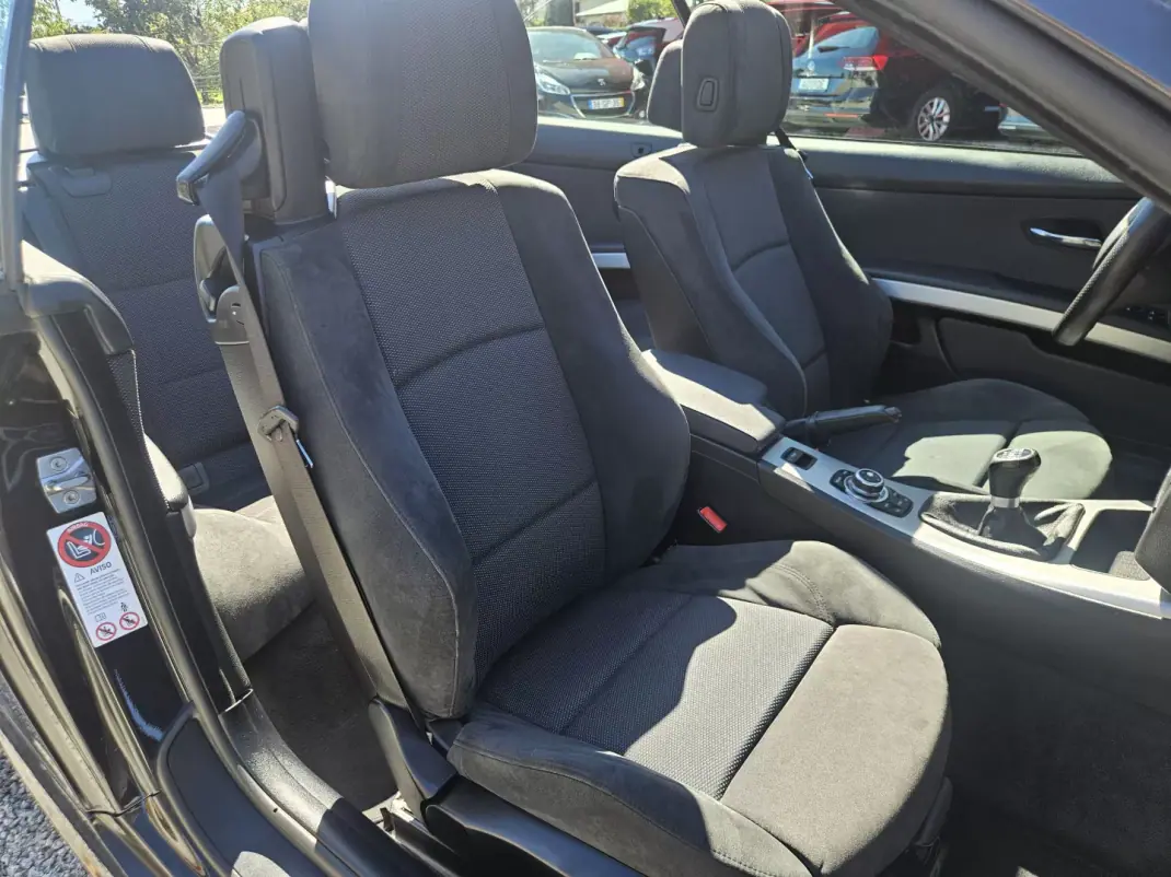BMW 320 2011 - 17900 EUR, 109602 km - 109602km - foto 27 de 47