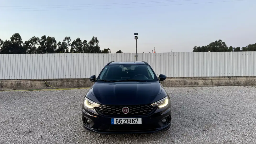 Fiat Tipo Station Wagon 2019 - 12900 EUR, 137000 km - AUTO.MOTO.pt - 137000km - foto 10 de 43