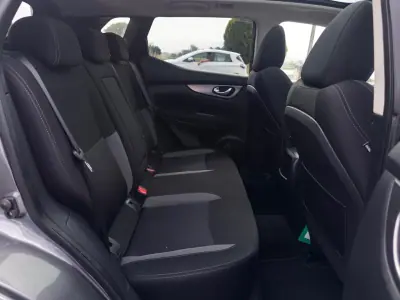Nissan Qashqai 2018 - 18990 EUR, 123000 km - AUTO.MOTO.pt - 123000km - foto 39 de 40