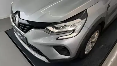 Renault Captur 2022 - 16490 EUR, 100230 km - AUTO.MOTO.pt - 100230km - foto 2 de 38