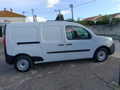 Renault Kangoo 1.5 DCi Maxi 2018 - 11750 EUR, 159000 km - AUTO.MOTO.pt - 159000km - foto 21 de 27