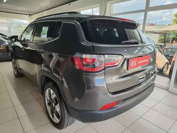 Jeep Compass 2018 - 17250 EUR, 110000 km - AUTO.MOTO.pt - 110000km - foto 7 de 34