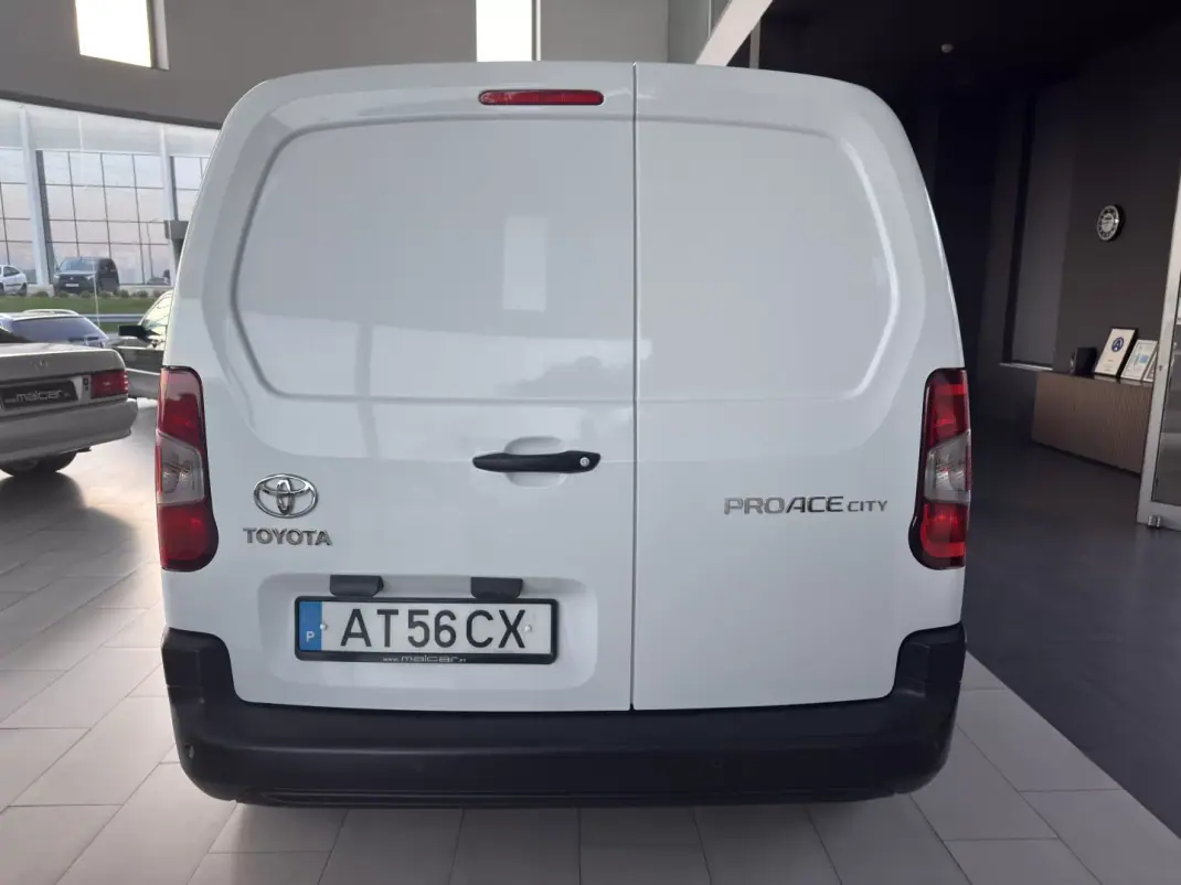Toyota PROACE City EXCLUSIVE 2022 - 16490 EUR, 80811 km - AUTO.MOTO.pt - 80811km - foto 19 de 21