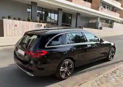 Mercedes-Benz C 300 2022 - 26900 EUR, 175300 km - foto 6 de 12