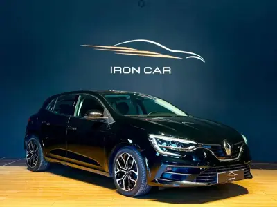 Renault Mégane 2021 - 18900 EUR, 112347 km - AUTO.MOTO.pt - 112347km - foto 3 de 21