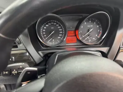 BMW Z4 2013 - 27000 EUR, 116034 km - AUTO.MOTO.pt - 116034km - foto 25 de 40