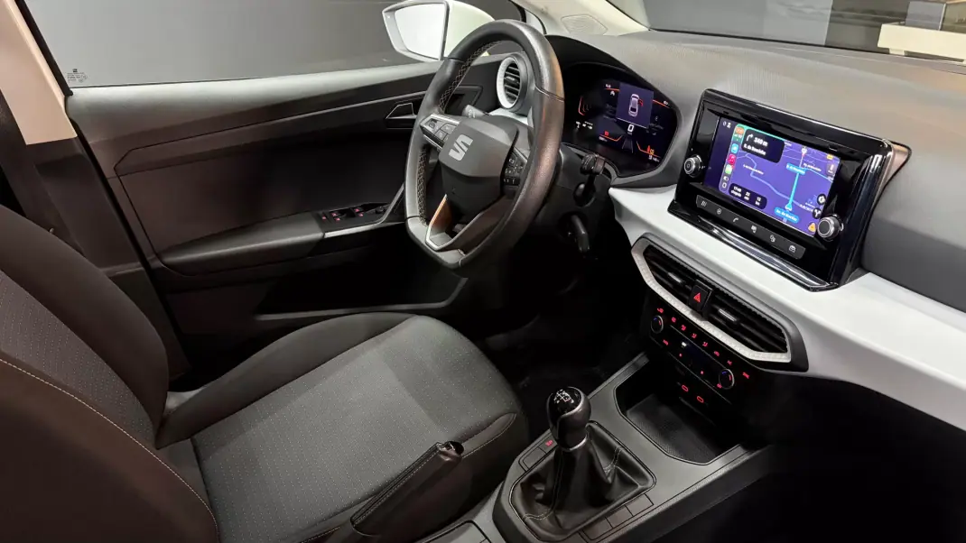 SEAT Ibiza 2023 - 14270 EUR, 50000 km - AUTO.MOTO.pt - 50000km - foto 15 de 38