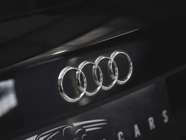 Audi A3 Sportback 2016 - 13490 EUR, 155974 km - AUTO.MOTO.pt - 155974km - foto 12 de 21