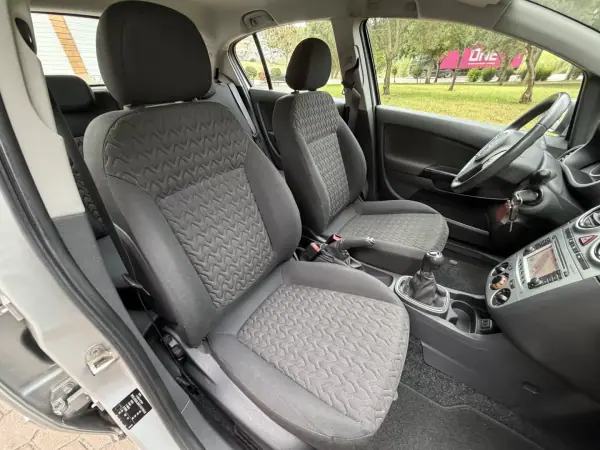 Opel Corsa 2013 - 7465 EUR, 99000 km - AUTO.MOTO.pt - 99000km - foto 23 de 41