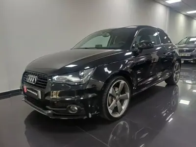 Audi A1 2011 - 8850 EUR, 200000 km - foto 1 de 25