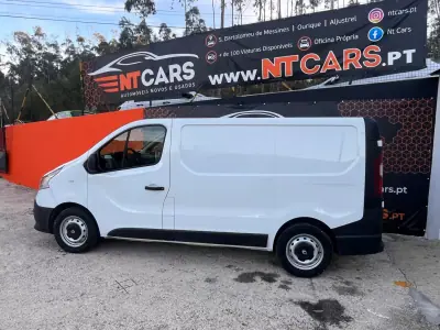 Renault Trafic 2018 - 13900 EUR, 128580 km - foto 3 de 7