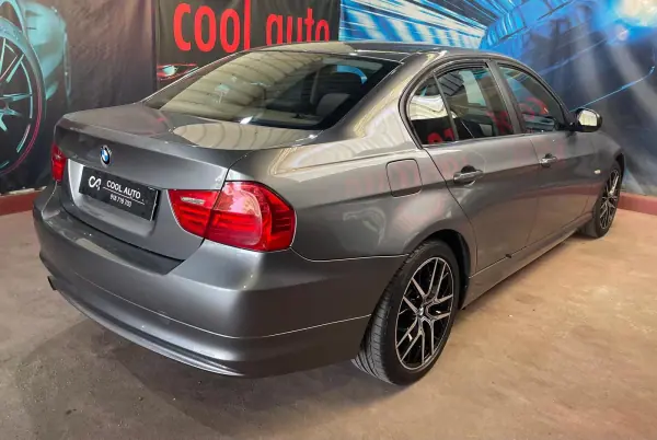 BMW 316 2009 - 9500 EUR, 111000 km - AUTO.MOTO.pt - 111000km - foto 23 de 47