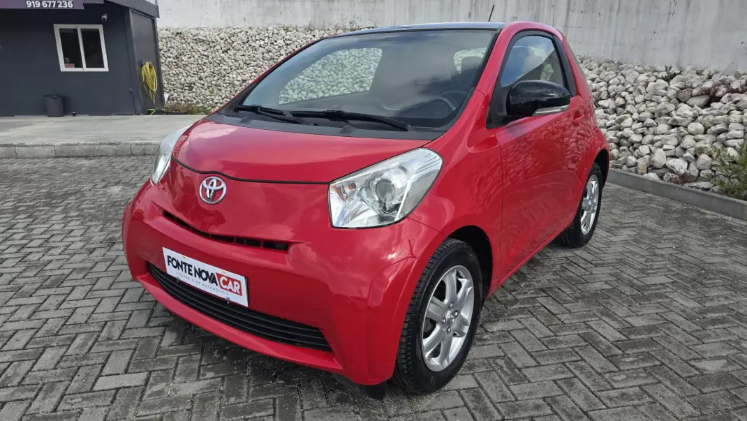 Toyota iQ 2009 - 7750 EUR, 122544 km - AUTO.MOTO.pt - 122544km - foto 2 de 20