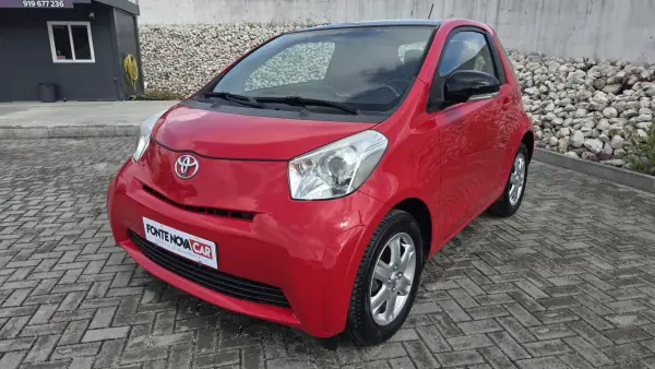 Toyota iQ 2009 - 7750 EUR, 122544 km - AUTO.MOTO.pt - 122544km - foto 2 de 20