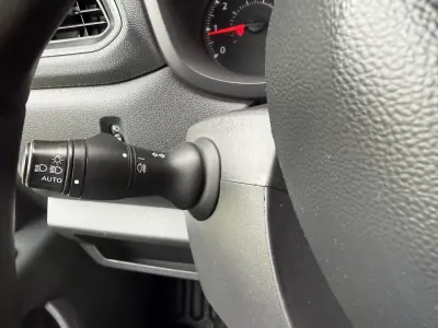 Renault Master 2.3 Dci L3 3.5T 135 cv C.Dupla 2021 - 26750 EUR, 84000 km - AUTO.MOTO.pt - 84000km - foto 17 de 31