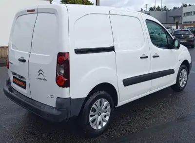 Citroën e-Berlingo 2019 - 9490 EUR, 24500 km - AUTO.MOTO.pt - 24500km - foto 5 de 17