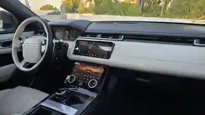 Land Rover Range Rover Velar 2017 - 27950 EUR, 205000 km - 205000km - foto 15 de 15