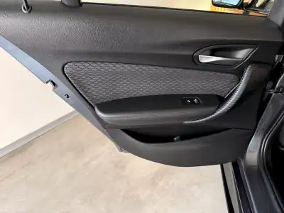 BMW 116 2017 - 17000 EUR, 189000 km - AUTO.MOTO.pt - 189000km - foto 68 de 121
