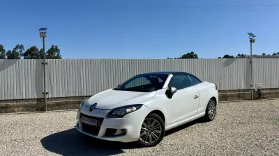 Renault Mégane Cabrio 2012 - 11800 EUR, 182000 km - AUTO.MOTO.pt - 182000km - foto 7 de 38