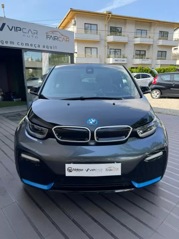 BMW i3 2020 - 21900 EUR, 128400 km - AUTO.MOTO.pt - 128400km - foto 2 de 13