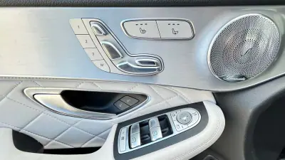 Mercedes-Benz GLC 350 2017 - 34990 EUR, 131175 km - AUTO.MOTO.pt - 131175km - foto 12 de 15