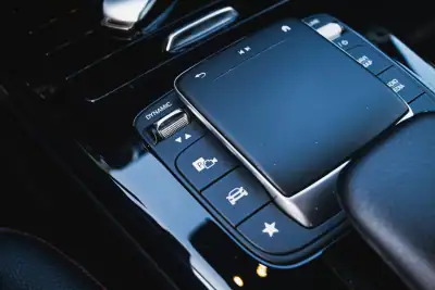 Mercedes-Benz A 180 2021 - 29900 EUR, 95000 km - AUTO.MOTO.pt - 95000km - foto 21 de 26