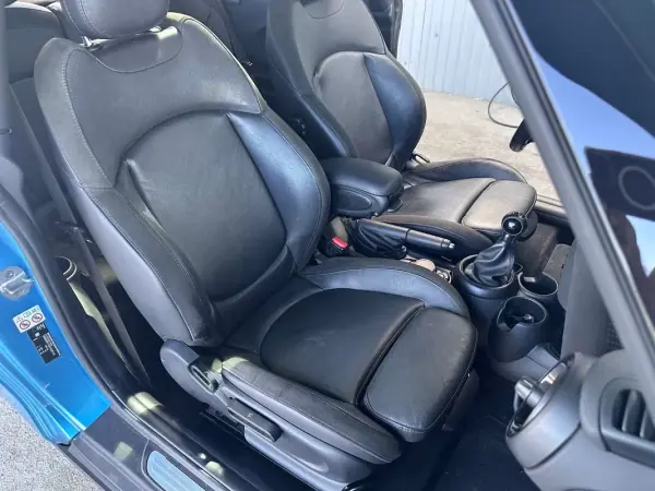 MINI Cooper 2018 - 22900 EUR, 110452 km - AUTO.MOTO.pt - 110452km - foto 18 de 26