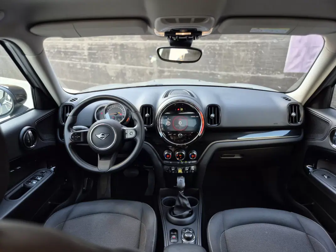 MINI Countryman 2022 - 22000 EUR, 150000 km - 150000km - foto 11 de 37